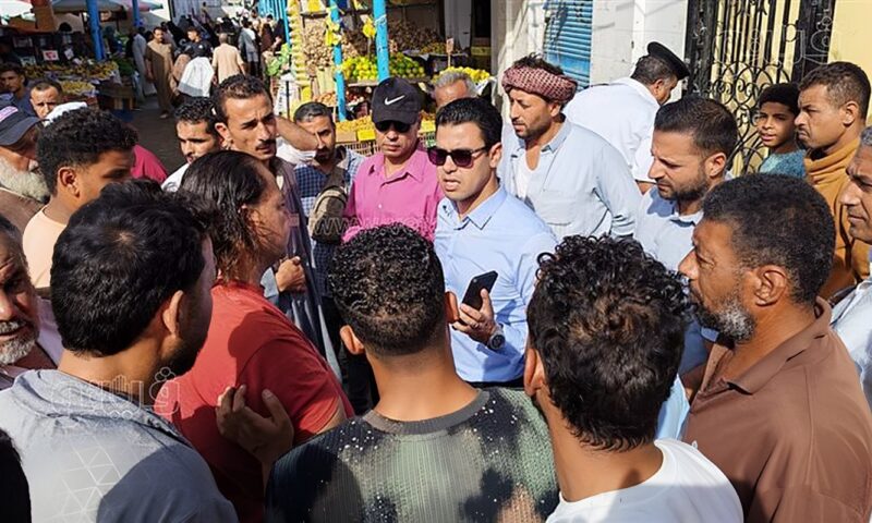 نائب محافظ مطروح يتابع جهود رفع كفاءة الخدمات بالسوق العمومي