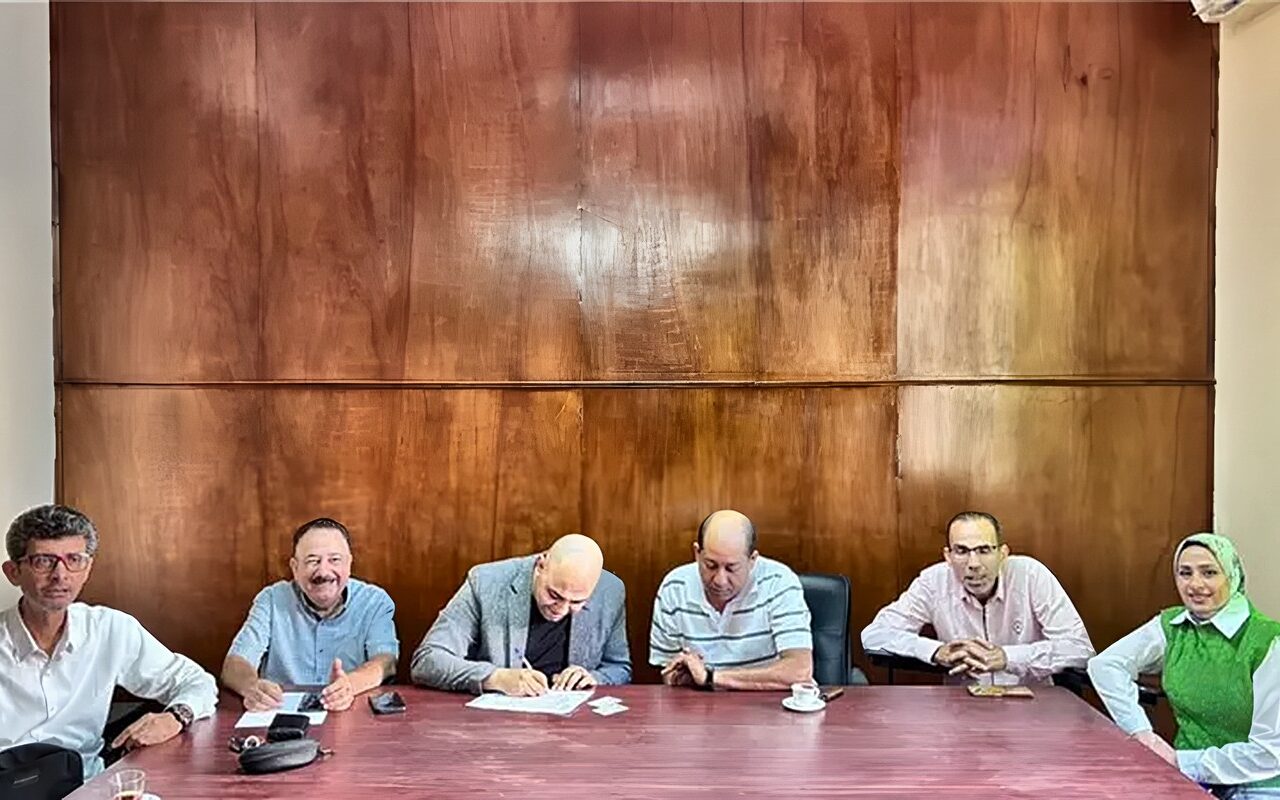 الكاتب الصحفي أحمد بسيوني يتقدم بأوراق ترشحه لانتخابات نقابة الصحفيين الفرعية بالإسكندرية