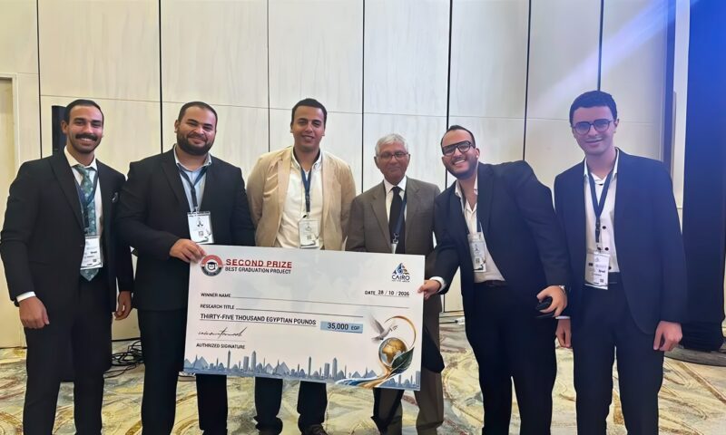 جامعة القاهرة تهنئ طلاب الهندسة بالفوز بالمركز الثاني في مسابقة أفضل مشروعات التخرج