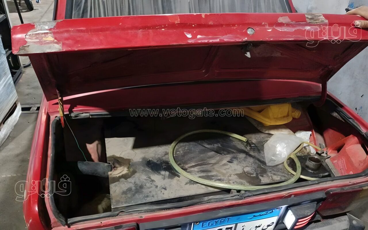 تموين أسوان يضبط سيارة ملاكي بحوزة مالكها 120 لتر بنزين مدعم