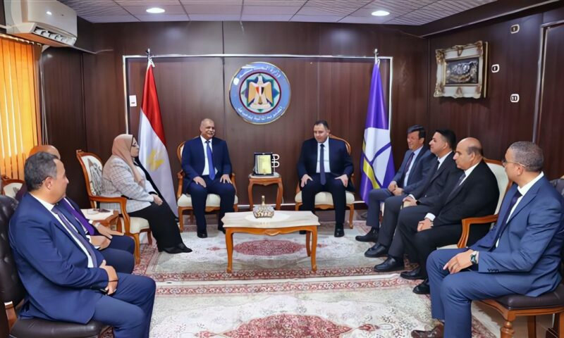 محافظ دمياط يستقبل رئيس قطاع الحسابات بوزارة المالية لتطوير المنظومة