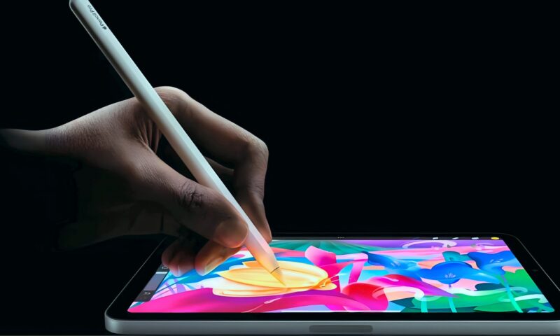 “أبل” تلمّح بالخطأ إلى آيباد ميني 8.. شاشة OLED وتصميم مقاوم للماء متوقعان
