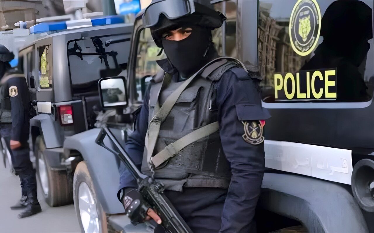 بلاغ كاذب بسبب خلافات الميراث، سيدة تتهم شقيقها وزوجته بالتعدي عليها في الدقهلية