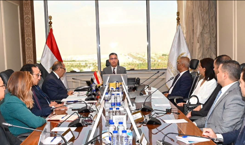 التموين تبحث مع «أدفانسز تليكوم » تطوير منصة رقمية وطنية لمشروع كاري أون