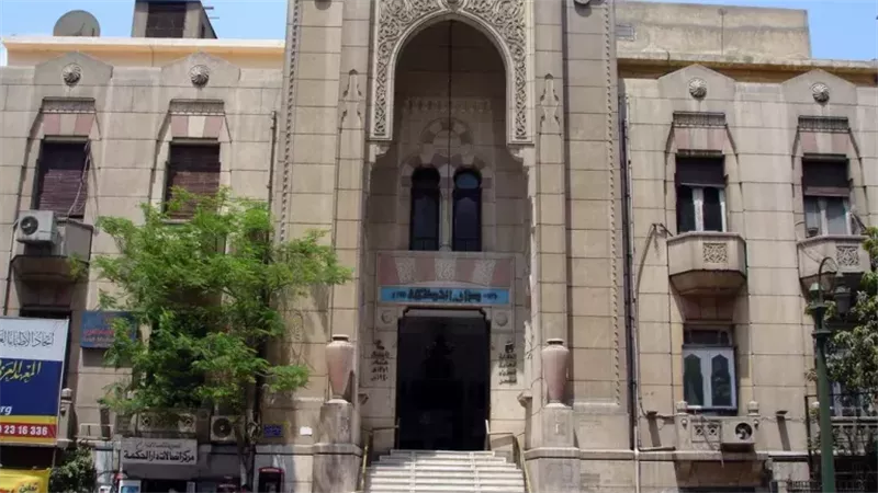 بعد وضع قواعد جديدة للظهور الإعلامي للأطباء، هل تشمل الفيديوهات والبث المباشر والمقابلات التلفزيونية؟