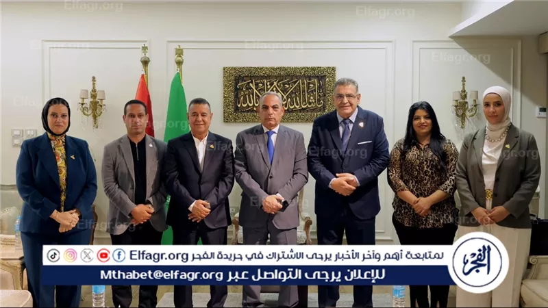 محافظ الإسماعيلية يبحث مع اعضاء النواب والشيوخ مطالب المواطنين وملفات التنمية