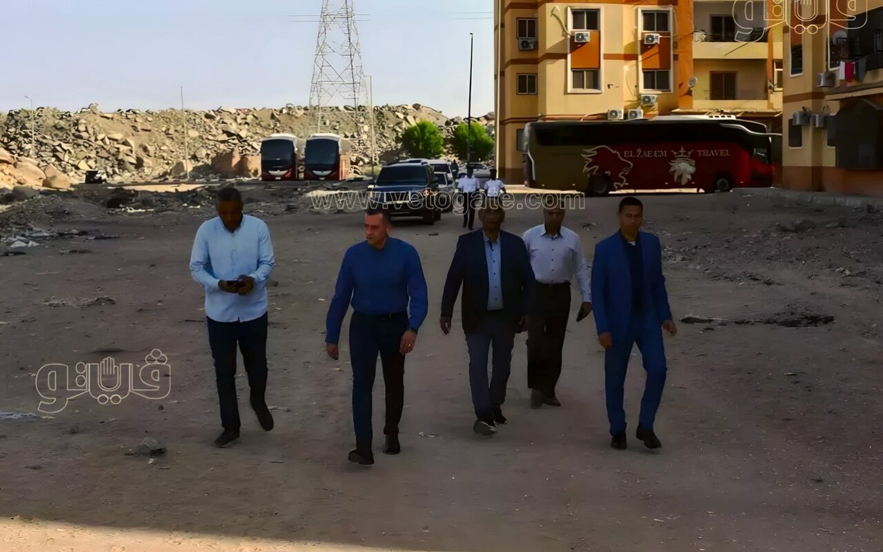 محافظ أسوان يوجه بإزالة الأدوار المخالفة بامتداد الإسكان المميز وحي العقاد (صور)