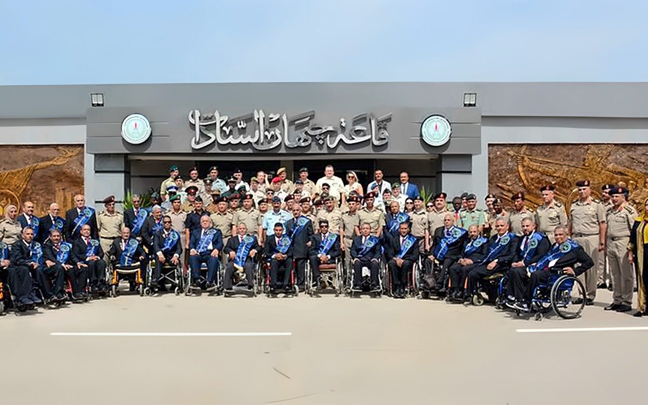 بمناسبة الاحتفال بذكرى انتصارات أكتوبر، القوات المسلحة تنظم معرضًا فنيًّا لإبداعات المحاربين القدماء