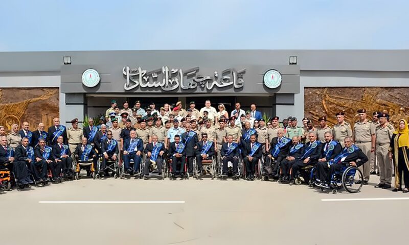 بمناسبة الاحتفال بذكرى انتصارات أكتوبر، القوات المسلحة تنظم معرضًا فنيًّا لإبداعات المحاربين القدماء