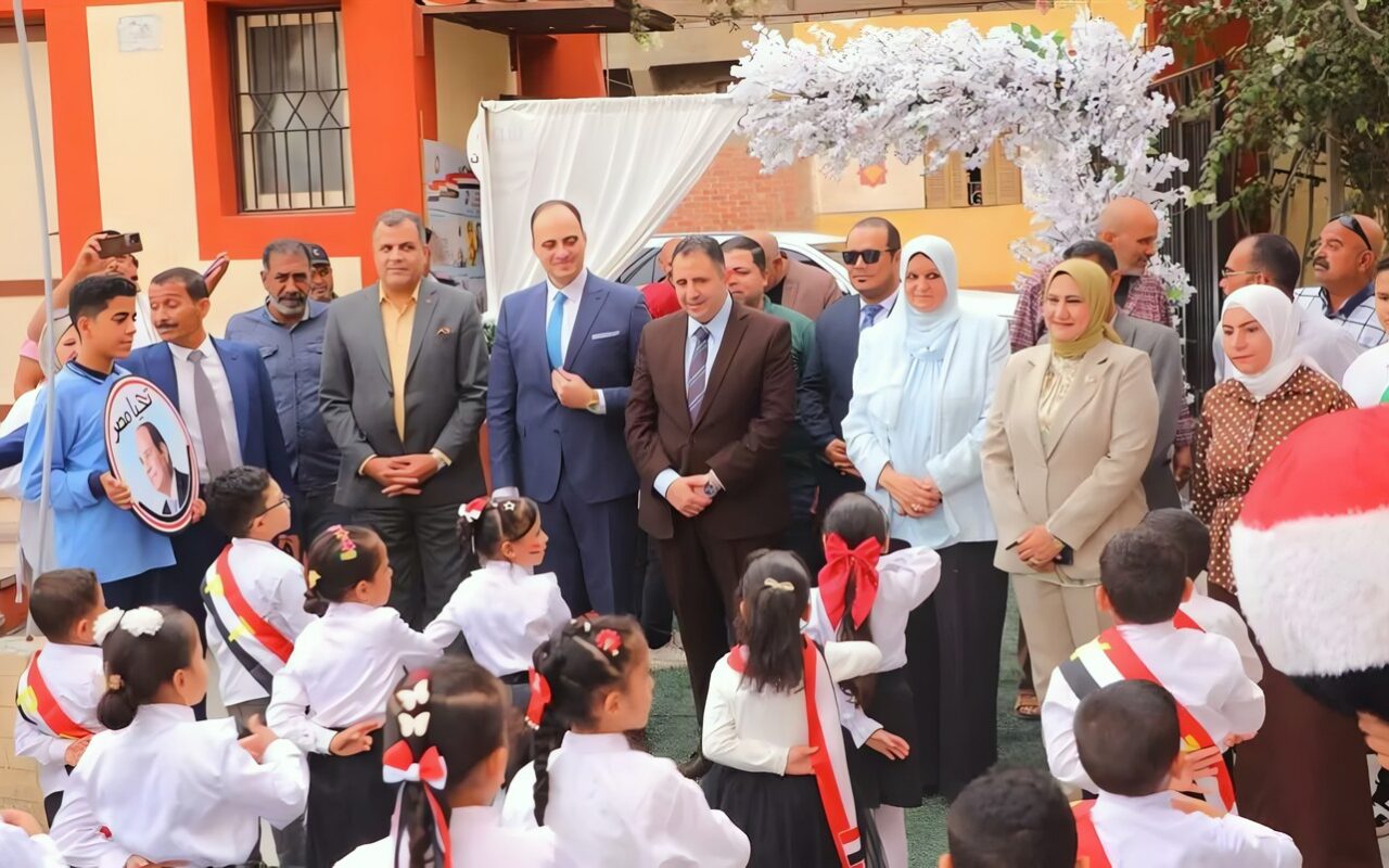محافظ دمياط يتفقد تطوير المنشآت التعليمية وانتظام الدراسة بفارسكور