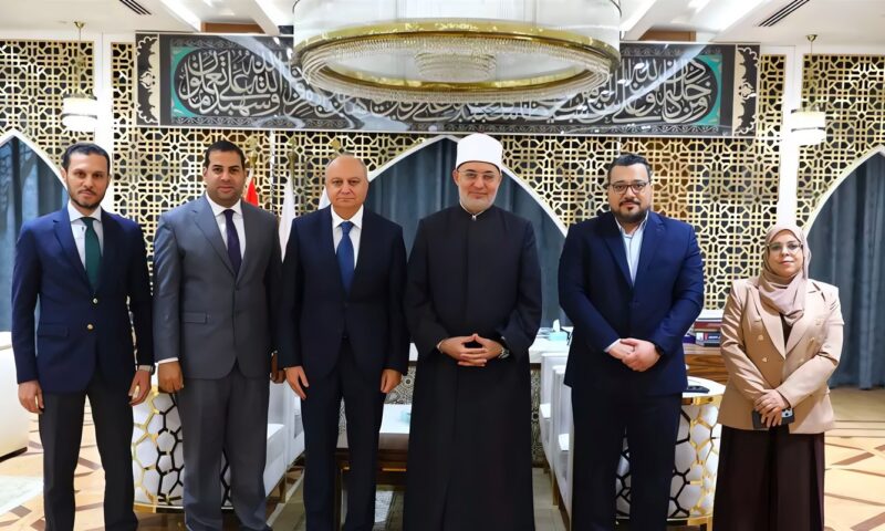 مفتي الجمهورية يستقبل رئيس جامعة النيل لبحث سُبل تعزيز التعاون المشترك