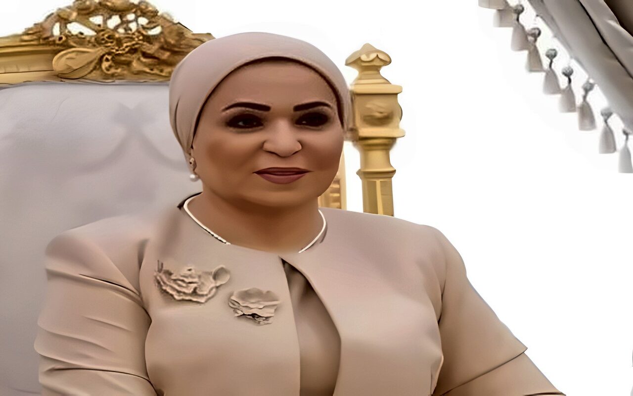 السيدة انتصار السيسي تهنئ الشعب المصري بذكرى نصر أكتوبر بنشر فيديو لتكريم الأبطال