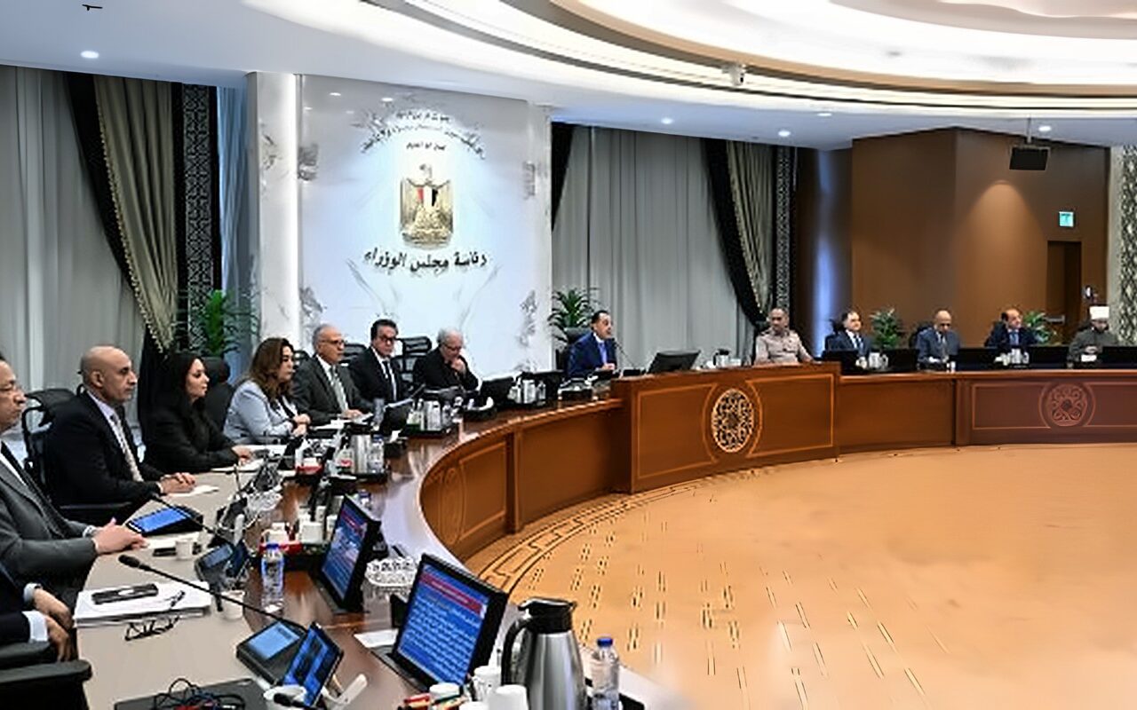 فرصة جديدة للمخالفين في البناء.. 12  قرارًا مهما من الحكومة اليوم