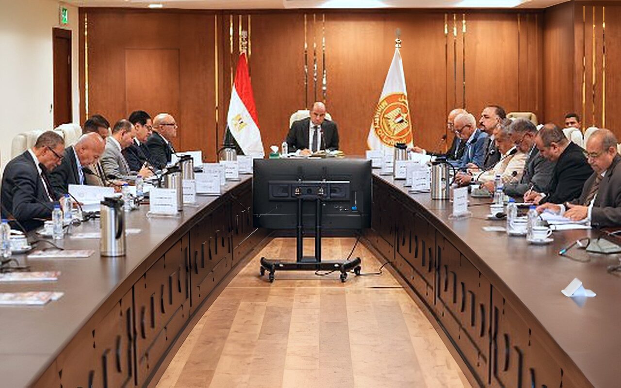 وزير العمل: مساندة 12 ألفًا و365 عاملا خلال سبتمبر 2026 فقط