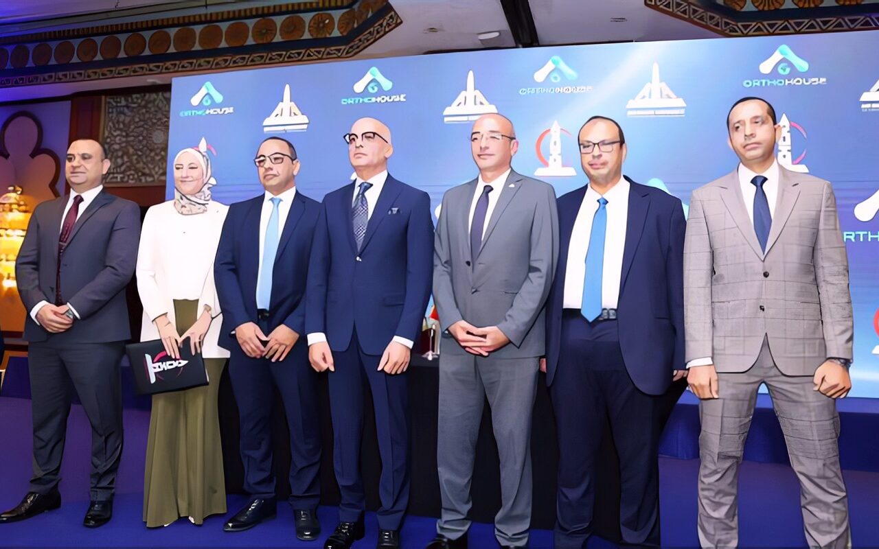 جامعة عين شمس تحتفل بـ 5 سنوات جراحة روبوتية