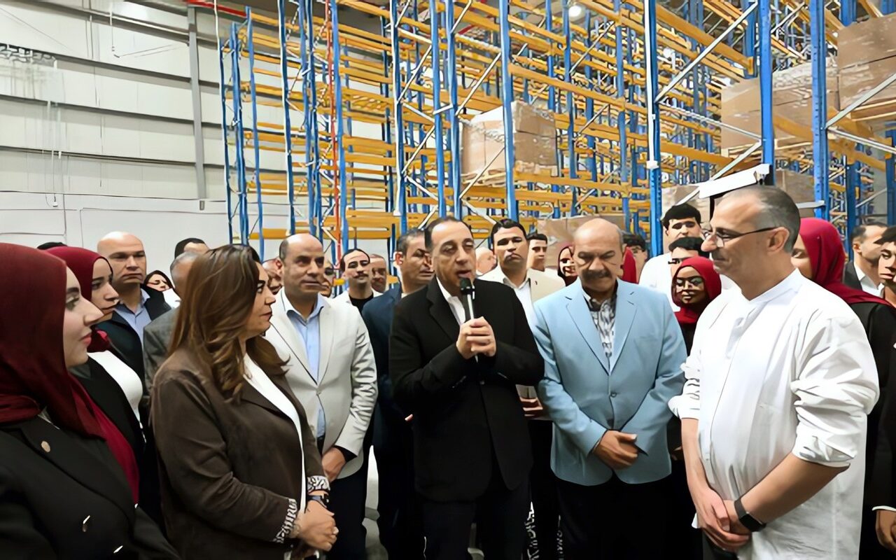 مدبولي: مستودع السويس الاستراتيجي للسلع الغذائية بالسويس يدعم توجه الدولة نحو تطوير منظومة متكاملة لتعزيز الأمن الغذائي