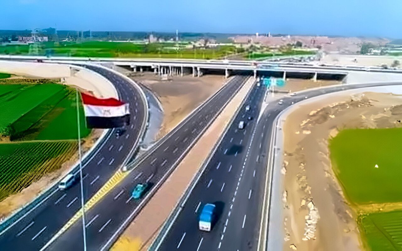 أستاذ هندسة يكشف دور مشروعات النقل في جذب الاستثمارات ودعم الاقتصاد