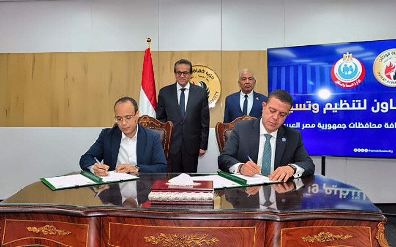 وزير الصحة يشهد توقيع بروتوكول تعاون مع حزب حماة الوطن لتنظيم قوافل طبية مجانية بمحافظات الجمهورية