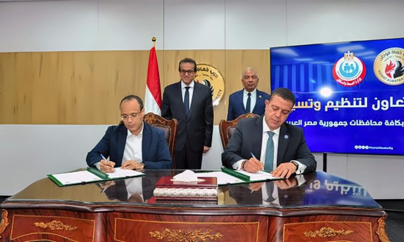 وزير الصحة يشهد توقيع بروتوكول تعاون مع حزب حماة الوطن لتنظيم قوافل طبية مجانية بمحافظات الجمهورية