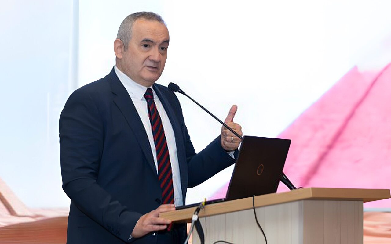 المستشفيات التعليمية تبحث سبل مواجهة السمنة خلال المؤتمر السنوي الخامس لمعهد التغذية