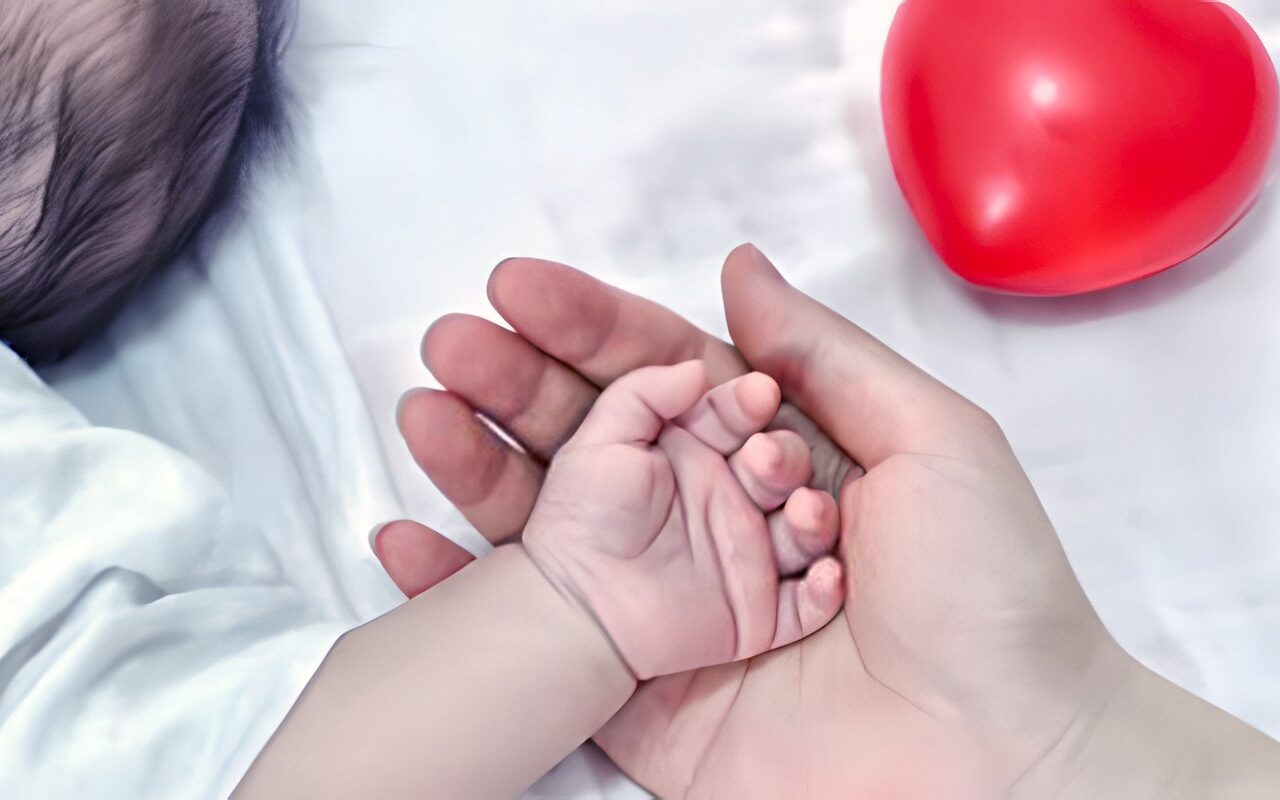 أمل جديد للأطفال المصابين بأمراض القلب.. F.D.A: أول جهاز صمام قلب مصمم للنمو مع الأطفال