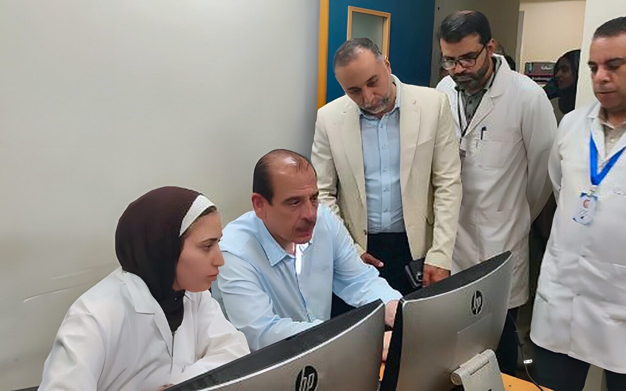 نائب وزير الصحة يجري جولة تفقدية على المنشآت الطبية في شمال سيناء