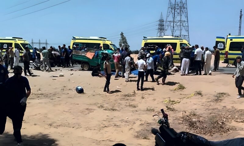 مصرع عامل بنقابة المحامين بالشرقية في حادث تصادم، والنقيب الفرعي يتوجه إلى مستشفى منيا القمح