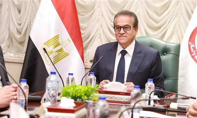 وزير الصحة: الكليات الطبية الجديدة ستضاعف أعداد الخريجين إلى 30 ألف بدلا من 15 ألفا حاليا