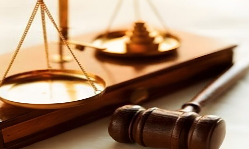 غرامة تصل لـ200 جنيه .. تفاصيل التزامات المصريين بالخارج وفق القانون