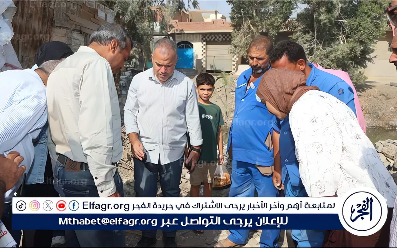 ضمن جولاته الميدانية…رئيس مياه الفيوم يتابع ضغوط المياه بخط قطر 450 مم بطريق فانوس بطامية