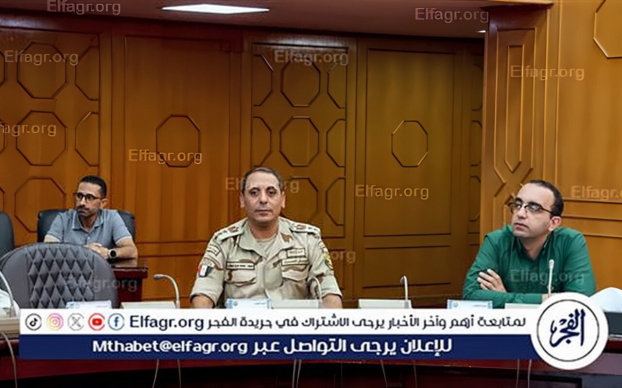 نائب محافظ الإسماعيلية يتابع ملفات تقنين أراضي أملاك الدولة والتصالح على مخالفات البناء