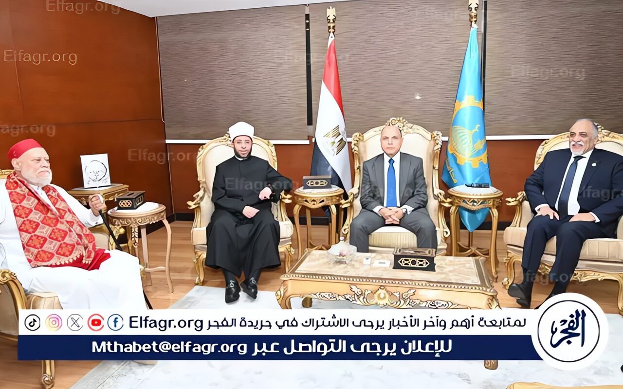 بحضور أسامة الأزهري وعلي جمعة.. قيادات دينية تحتفل بمولد السيد البدوي في طنطا