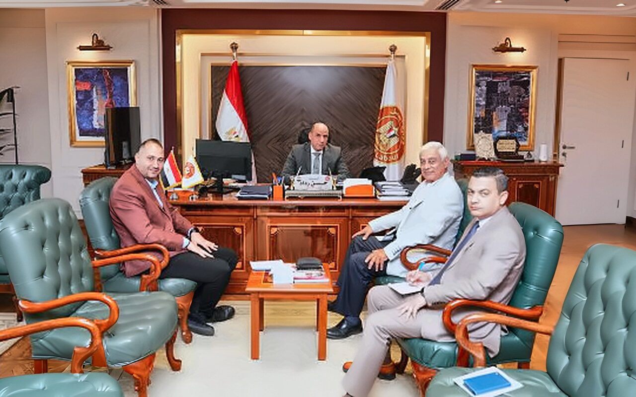 وزير العمل: 550 فرصة توظيف بشركة خاصة في 6 محافظات بالصعيد