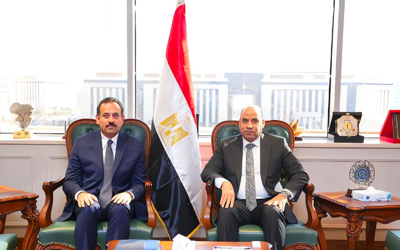 وزير العمل وجهاز مستقبل مصر يبحثان التعاون في رعاية العمالة غير المنتظمة