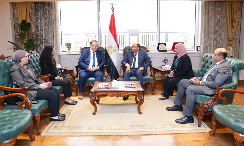 وزير العمل لإيريك أوشلان: مصر ملتزمة بمعايير العمل الدولية في تشريعاتها العمالية