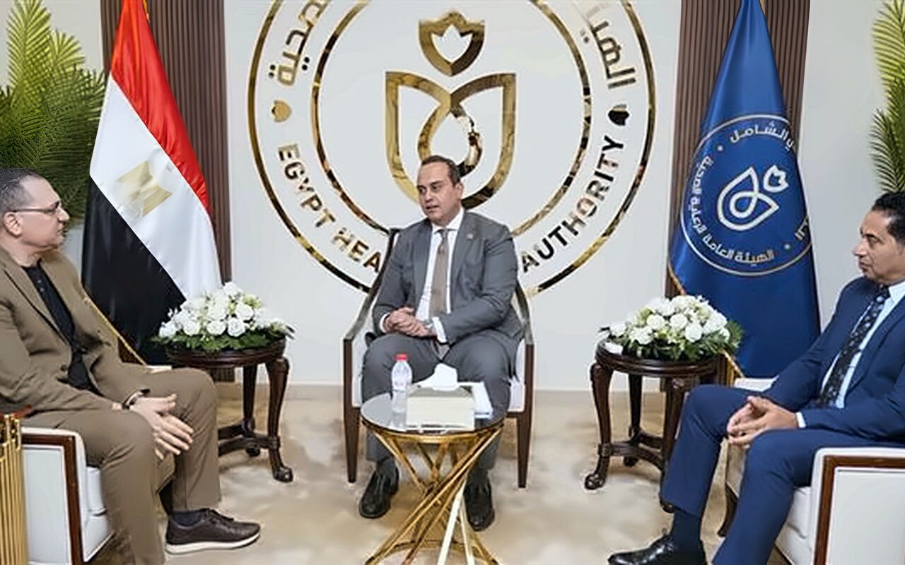 «الرعاية الصحية» و«هيلث أرينا» تبحثان توطين الطباعة الحيوية والذكاء الاصطناعي لدعم الابتكار الطبي