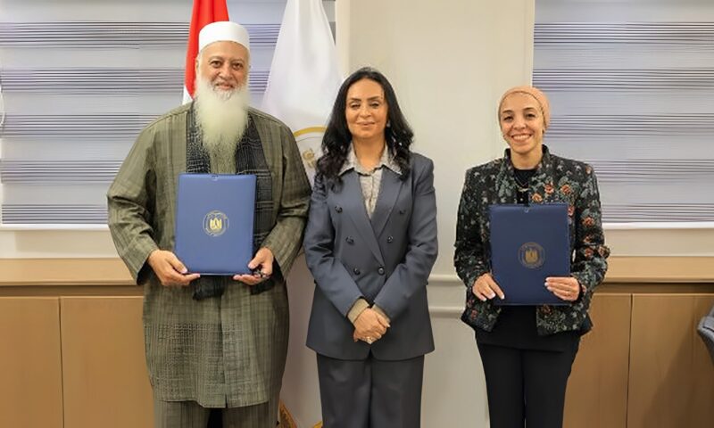 مؤسسة أبو العينين توقع بروتوكولا لدعم كبار السن بالتعاون مع صندوق رعاية المسنين