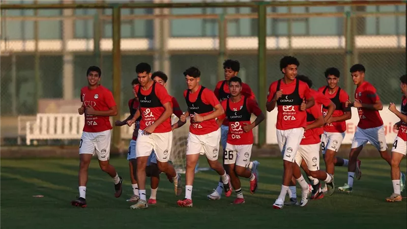 حكم بحريني يدير مباراة مصر والكويت غدًا في كأس الخليج للناشئين