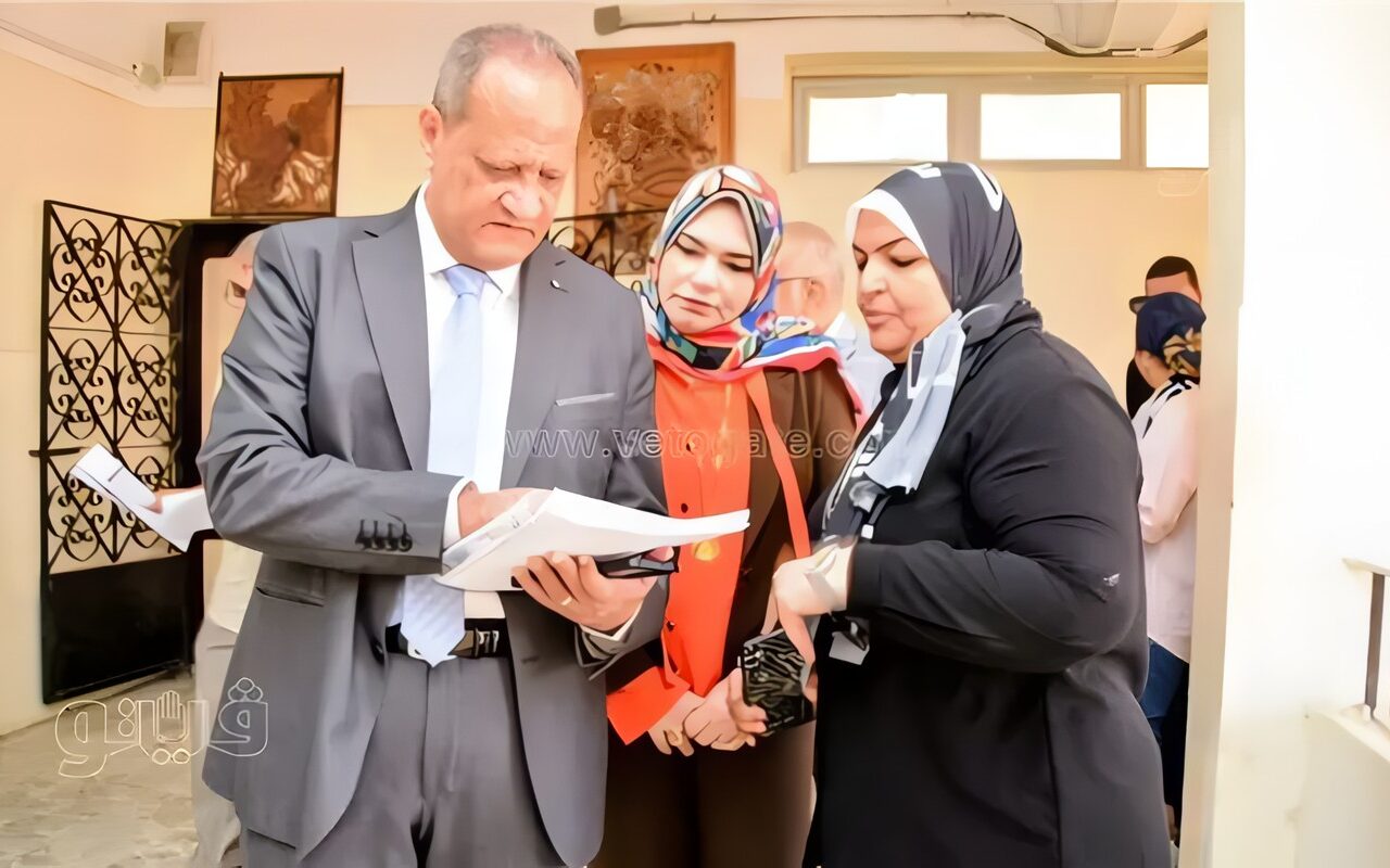 مديرالتعليم ببورسعيد يوجه بالتحقيق في سلبيات رصدها داخل مدرسة للغات