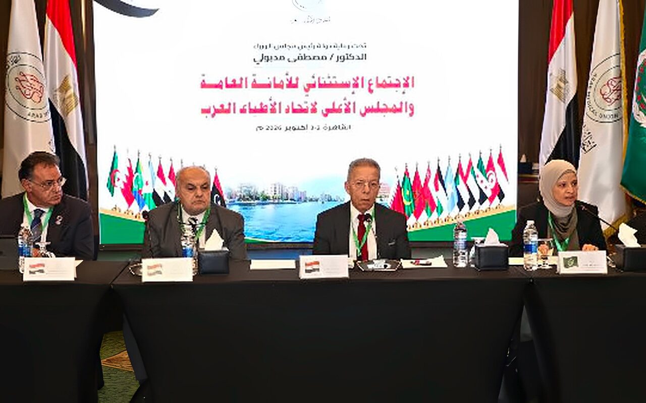 أزمات وأوجاع الأمة.. اتحاد الأطباء العرب يوسع دعمه للقطاعات الصحية المتضررة