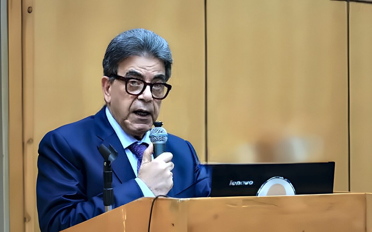 توفير الدعم لـ480 طفلًا.. ماذا دار في لقاء نقيب البيطريين بأطباء الصعيد؟