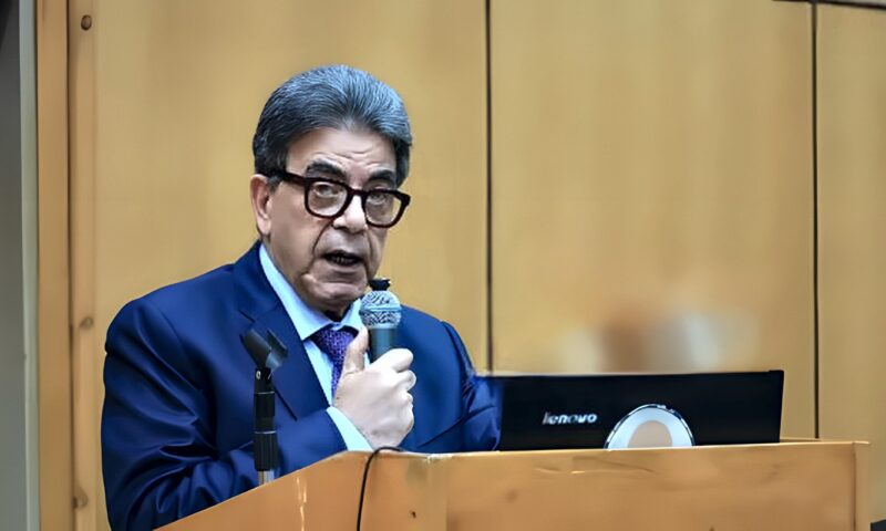 توفير الدعم لـ480 طفلًا.. ماذا دار في لقاء نقيب البيطريين بأطباء الصعيد؟