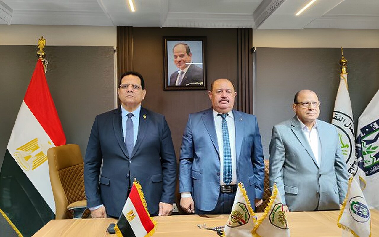 النقل البري تفتح ملف إعداد الكوادر النقابية ومواجهة الشائعات وحروب الوعي