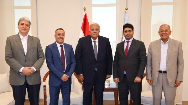 جمال الدين يبحث تطورات الأوضاع في اليمن مع وفد وزارة الشؤون القانونية