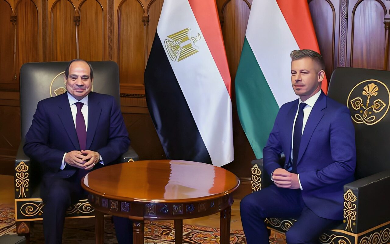 السيسي من بودابست: حل الدولتين السبيل لتحقيق السلام ونرفض تهجير الفلسطينيين