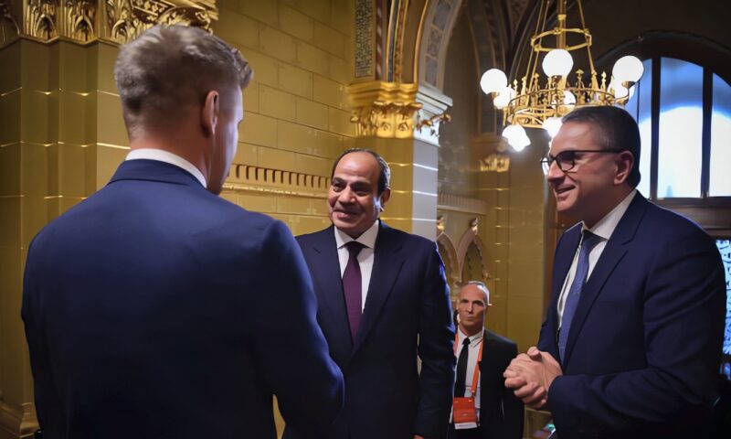 السيسي يوجه دعوة لقيادات المجر لزيارة القاهرة ويشيد بتجربة ماكس هرتس باشا
