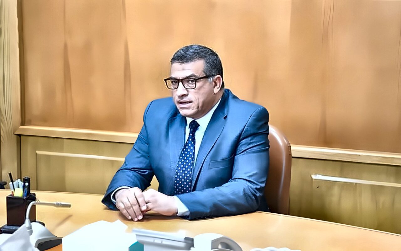 محافظ قنا: رفع درجة الاستعداد لمواجهة تغيرات الطقس وتدابير عاجلة للتعامل مع التداعيات