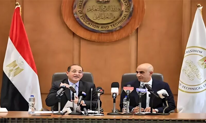 بعد إعلان زيادة أجور المعلمين، هل تنتهي ظاهرة الدروس الخصوصية؟!
