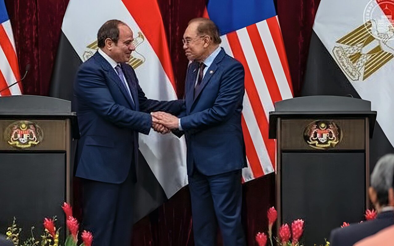 على أنغام «كلام عينيه».. رئيس الوزراء الماليزي يحتفي بزيارة الرئيس السيسي