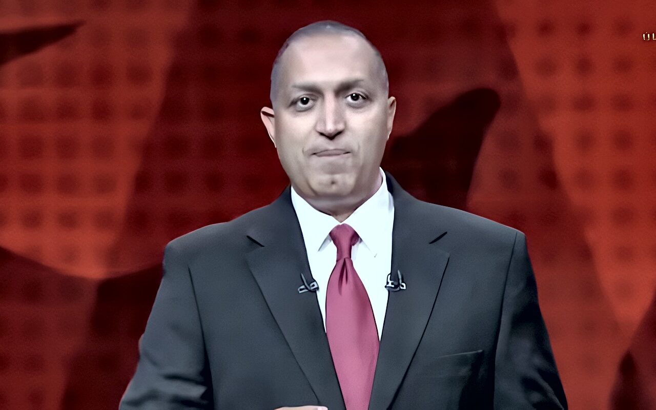الأهلي بيعرف ياخد حقه.. إيهاب الخطيب يدافع عن استقرار النادي: أصوات لا تريد نجاح الفريق
